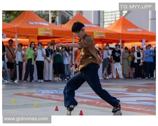 武汉滑板队在世界街舞大赛中的团队协作表现精彩纷呈引发热议