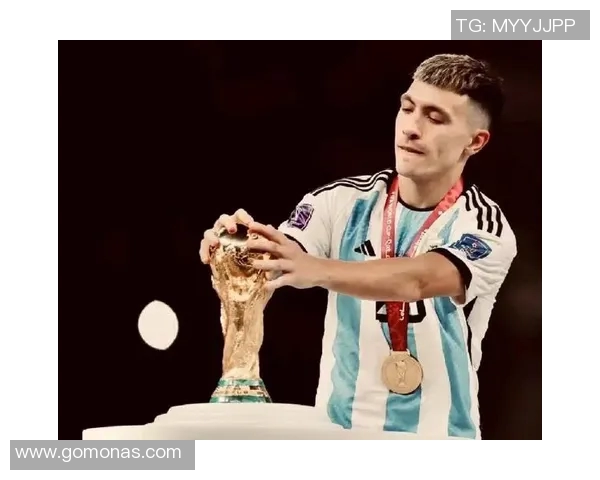 马丁内斯：从足球场上的传奇到生活中的启示与成长之路