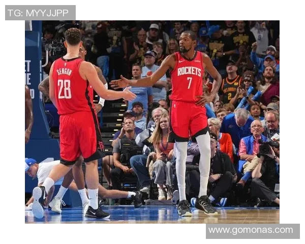 火箭队与雷霆队激烈对决精彩比赛视频回顾与分析